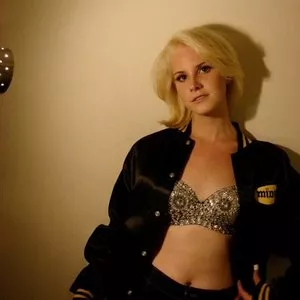 Lizzy Grant