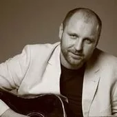 Виталий Аксёнов