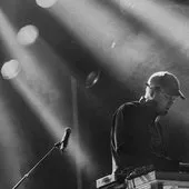 DJ Shadow